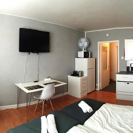 With Adjustable Beds At Downtown Near Trainstation, And Kuusisaari