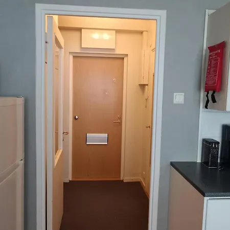 아파트 With Adjustable Beds At Downtown Near Trainstation, And Kuusisaari