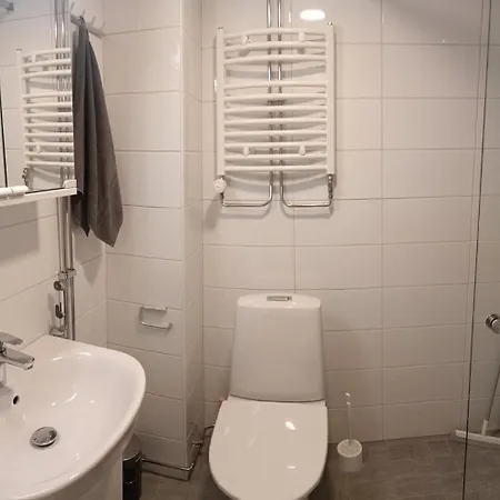 With Adjustable Beds At Downtown Near Trainstation, And Kuusisaari 아파트 *