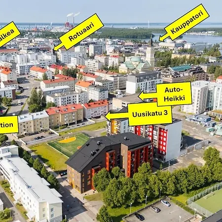 With Adjustable Beds At Downtown Near Trainstation, And Kuusisaari 아파트 오울루